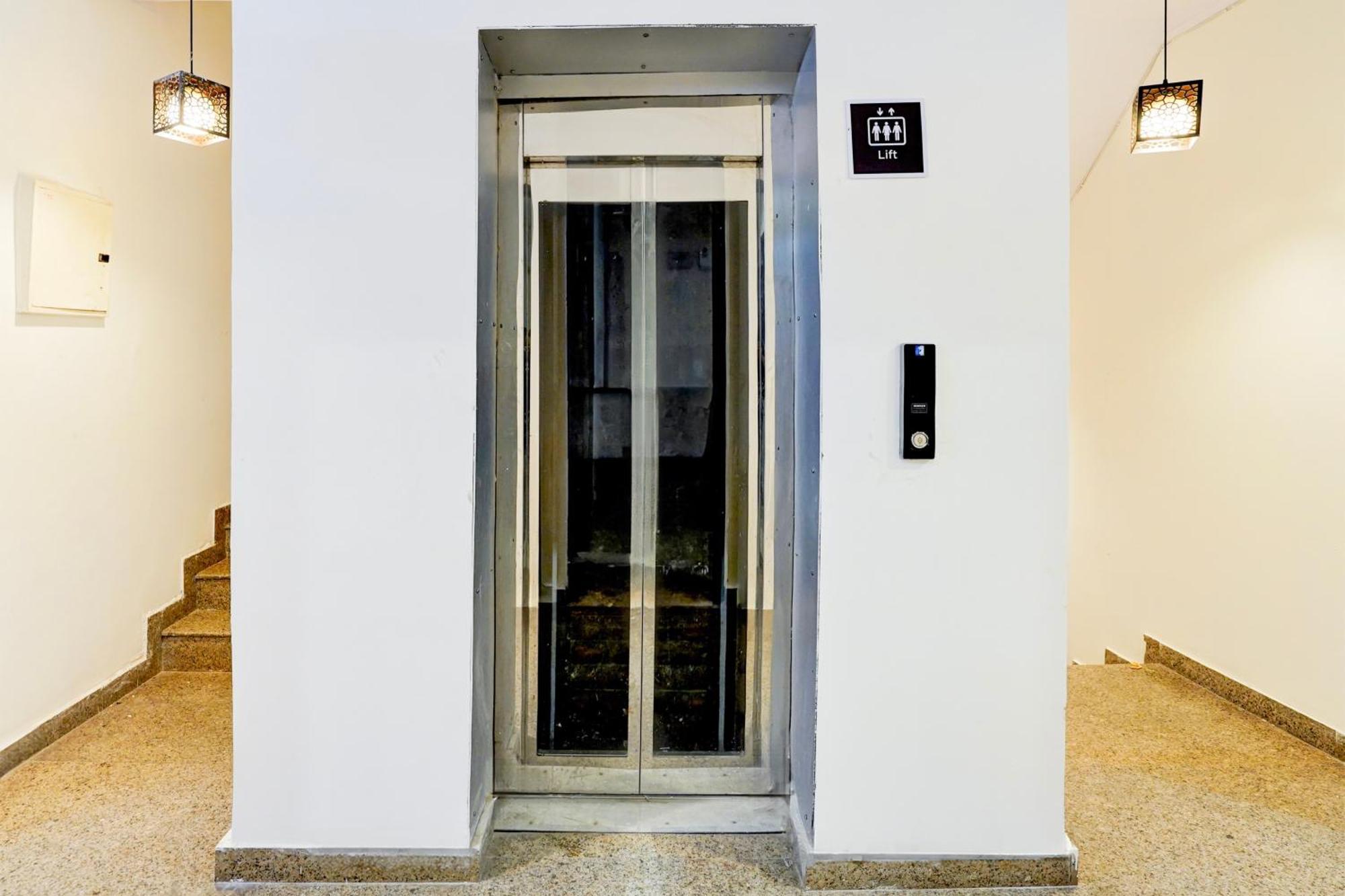 Super Townhouse Sector 53 Golf Course Road Διαμέρισμα Γκουργκάον Εξωτερικό φωτογραφία