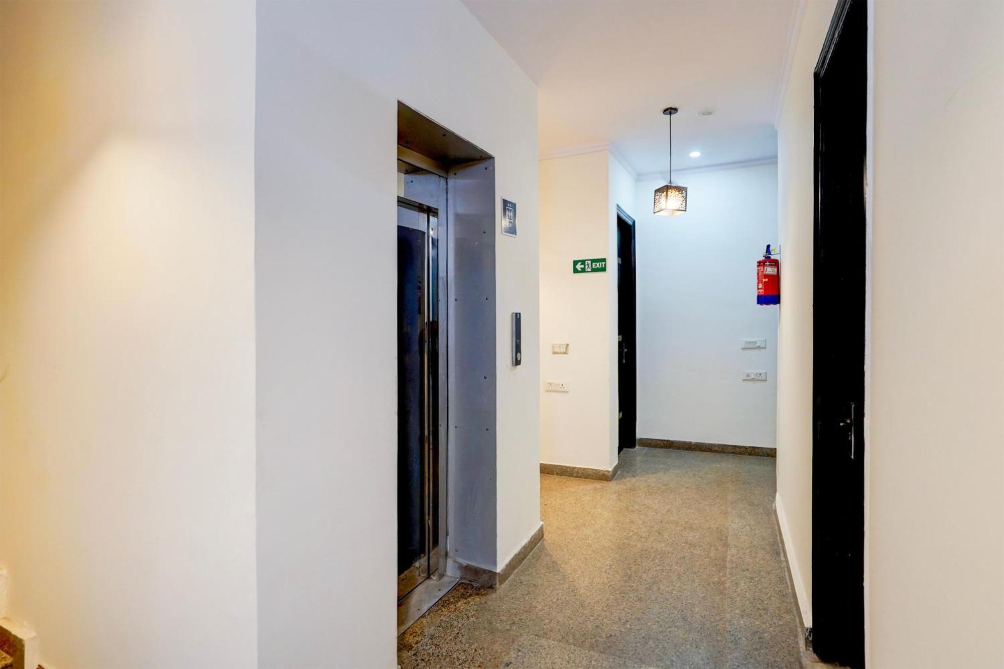 Super Townhouse Sector 53 Golf Course Road Διαμέρισμα Γκουργκάον Εξωτερικό φωτογραφία